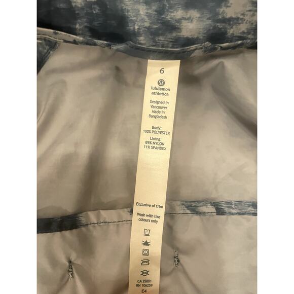 Lululemon Miss Misty II Reflective Hooded Jacket Size 6 - Picture 5 of 11